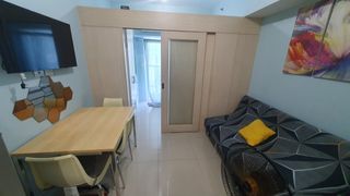 Furnished 1Bedroom with Balcony Condo for Rent at SMDC Light Mandaluyong