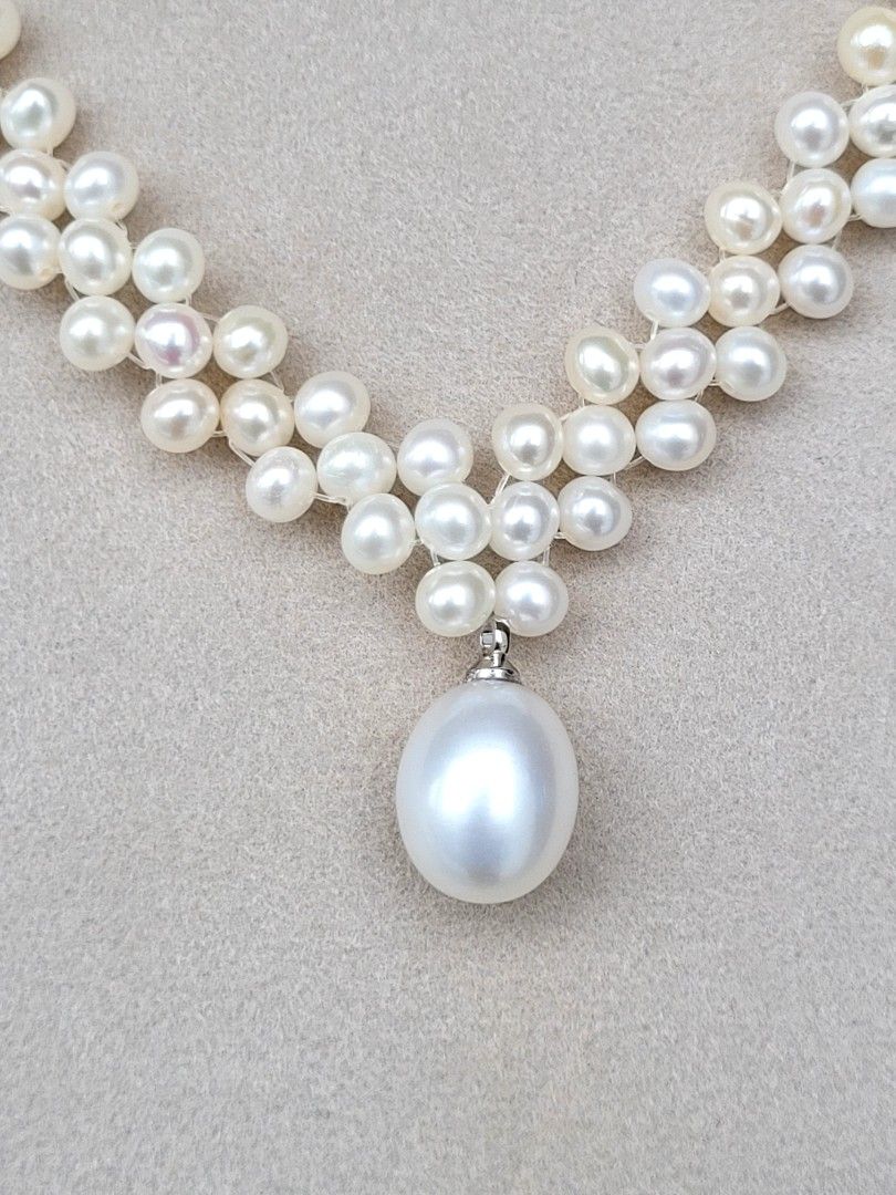 Used pearl necklace for sale shop