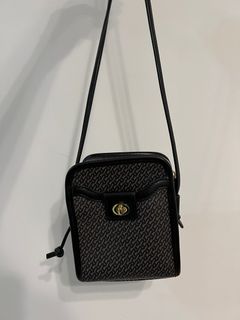 （分類：）位於 。 由 saneeeee 提交（商品編號 1241548494，圖片 1）。簡介： 。