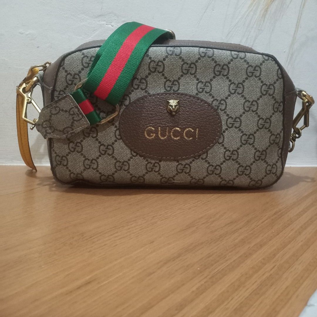Gucci camera sling bag 2025