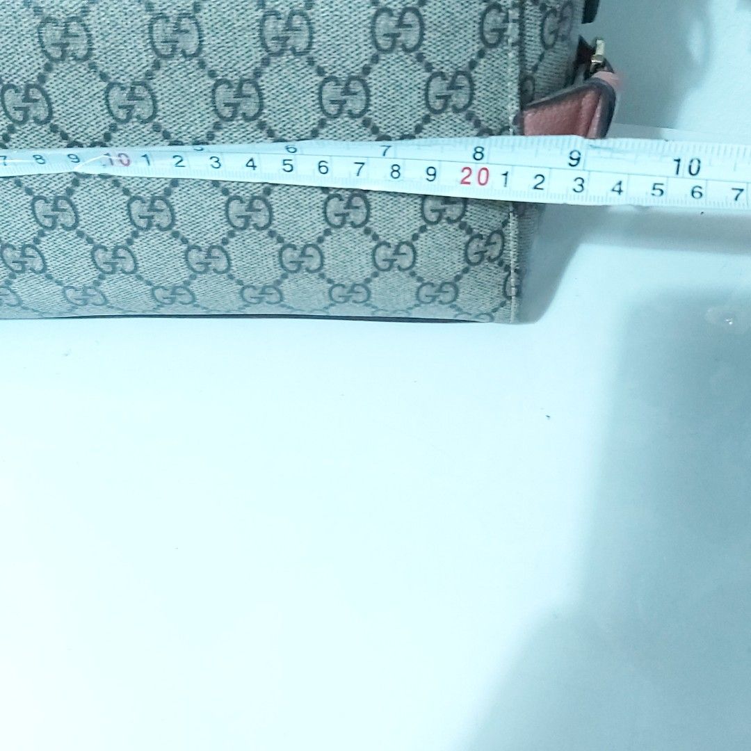 Gucci purse clearance store