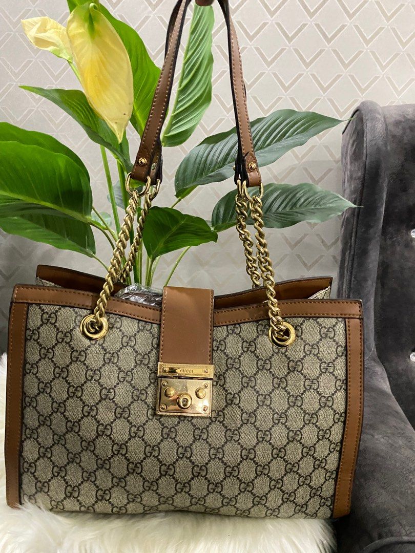 Gucci padlock tote bag store