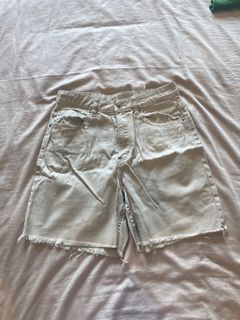 (Category: ) located in . Submitted by preloved117 (Listing ID 1241415812, Image 1). Description: .