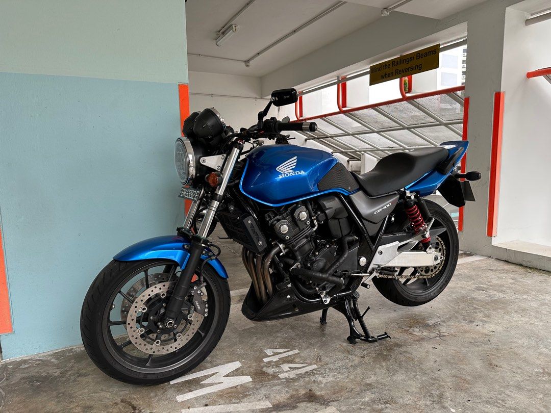 Honda cb400 discount super four 2018