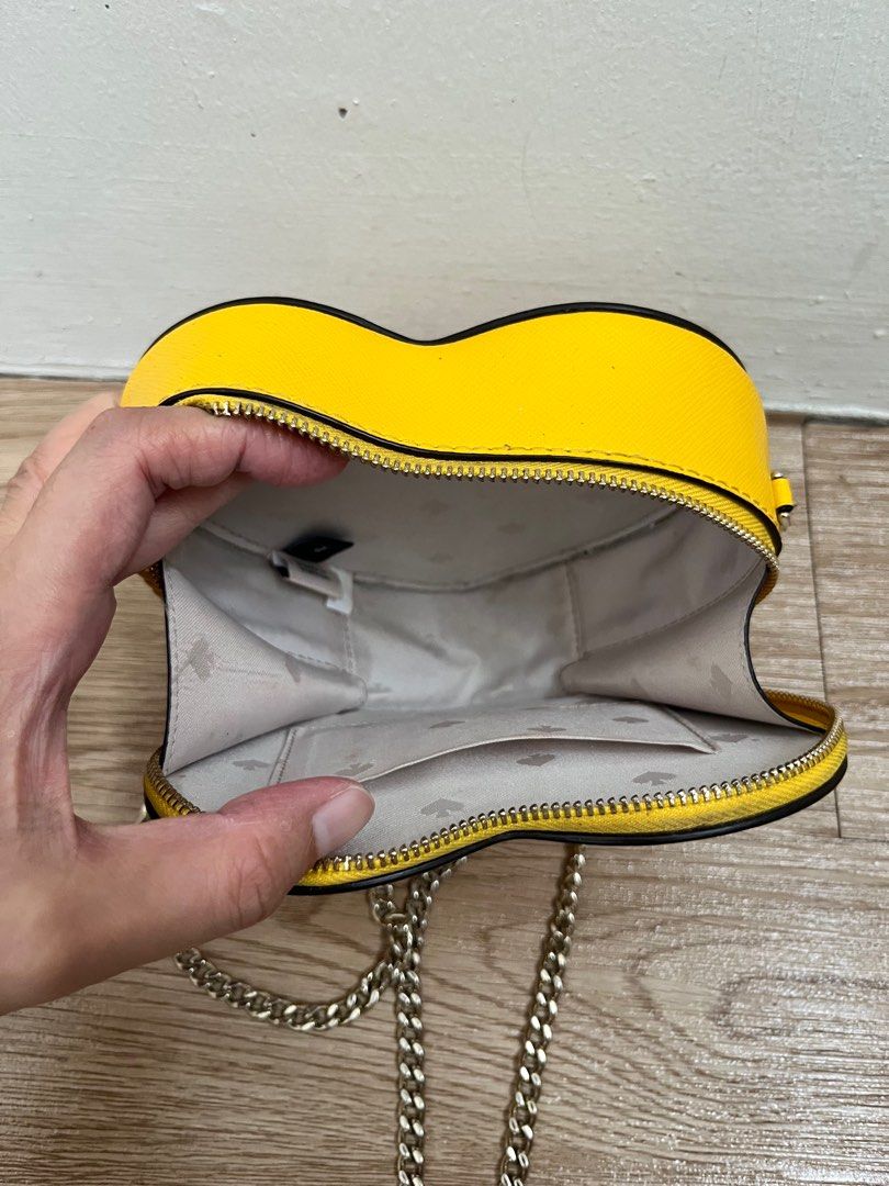 Kate Spade Heart Bag, Women's Fashion, Bags & Wallets, Cross-body Bags on  Carousell