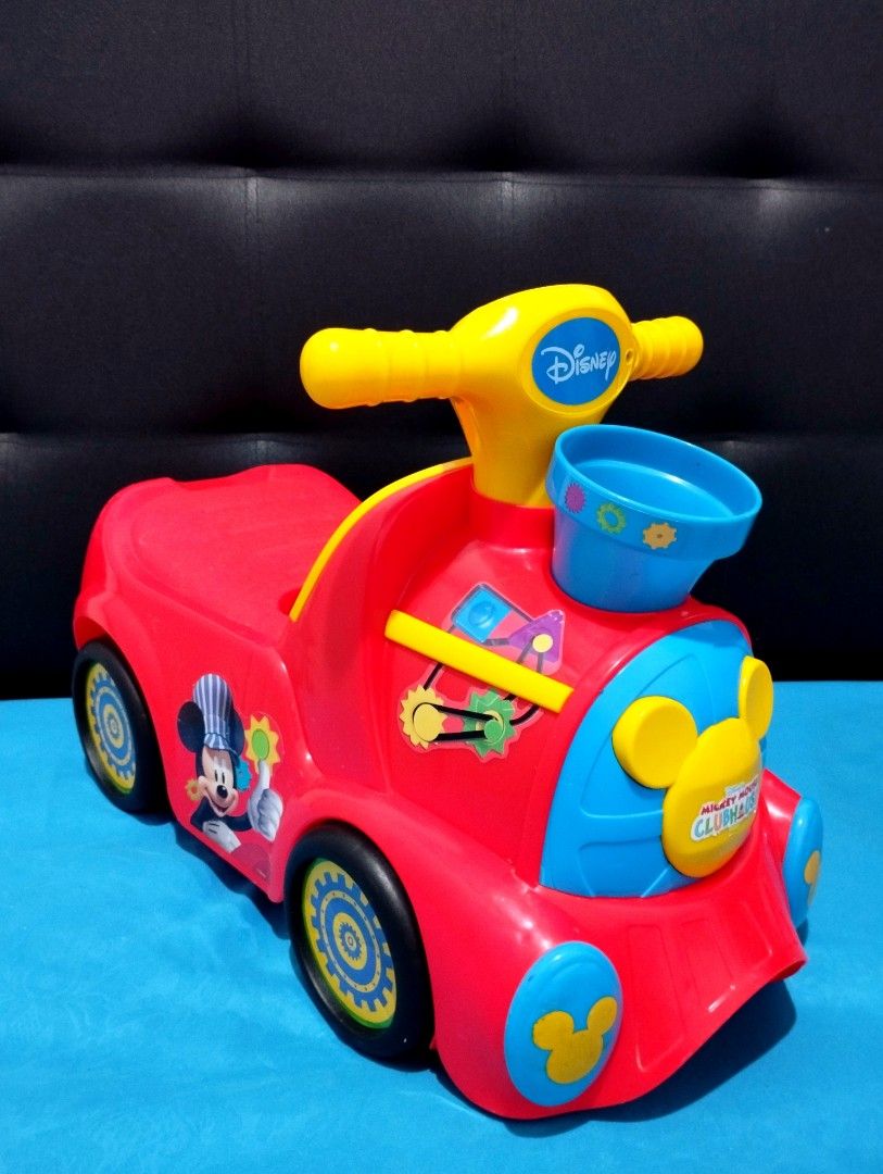 Kereta Api Mickey / Disney Mickey Mouse Popping Balls Activity Train