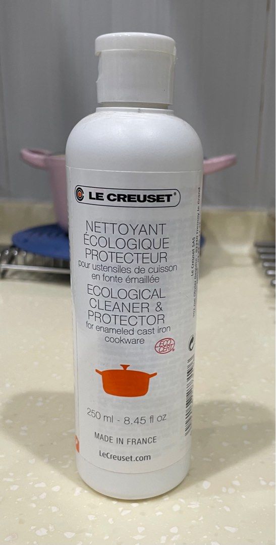Ecological Cookware Cleaner & Protector LE CREUSET Enameled 8.45 Oz Bottle