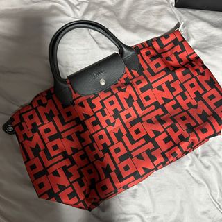 (Category: ) located in . Submitted by Mango88 (Listing ID 1241455727, Image 1). Description: .