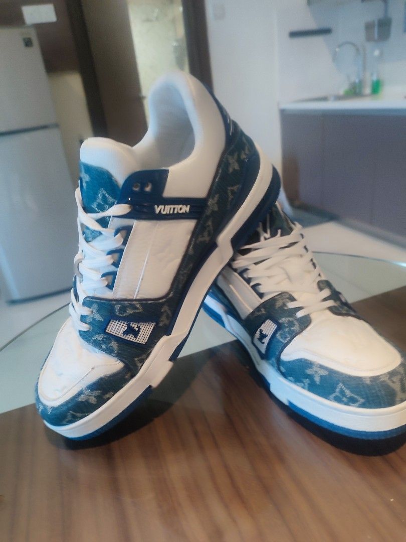 Louis Vuitton LV Trainer Sneaker Beige. Size 13.0