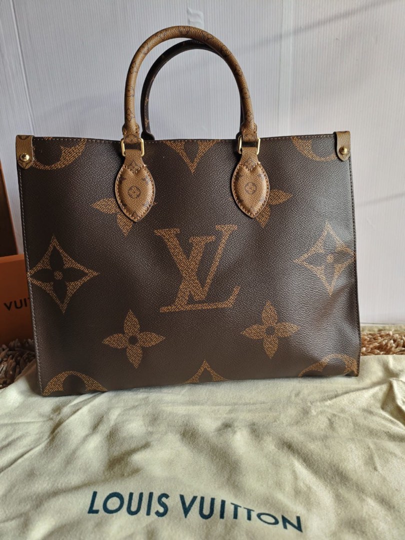 Louis Vuitton on the go bundle