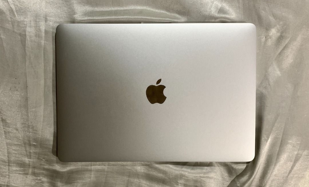 Macbook Pro 13 inch (Category: Laptops & Notebooks) located in San Juan City. Submitted by justineblonded (Listing ID 1241499833, Image 2). Description: Sleek. Snazzy. Sexy. Don't let these words fool you. The Macbook Pro 2018 is all these, but, it goes beyond that. It's a powerhouse perfect for your work, entertainment, and creative bonanzas. It is packed with 256 GB worth of SSD storage(fastest in the market), 8 GB of Ram with Quad-Core Intel C