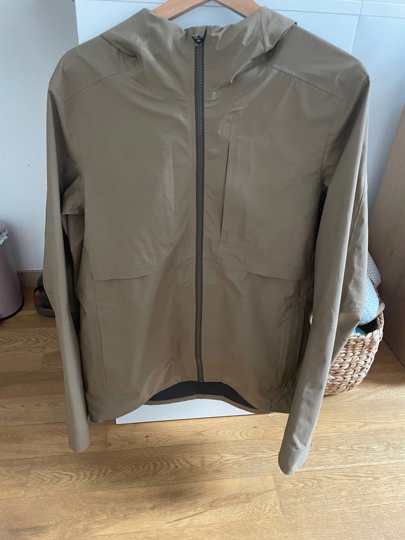 Men s LuLulemon Precipitation Jacket