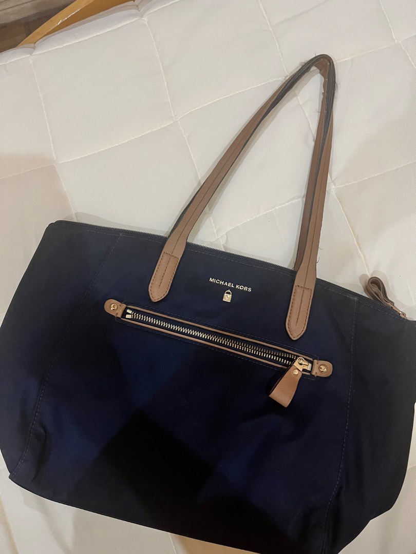 Michael Kors Kelsey Tote Bag Luxury Bags Wallets on Carousell