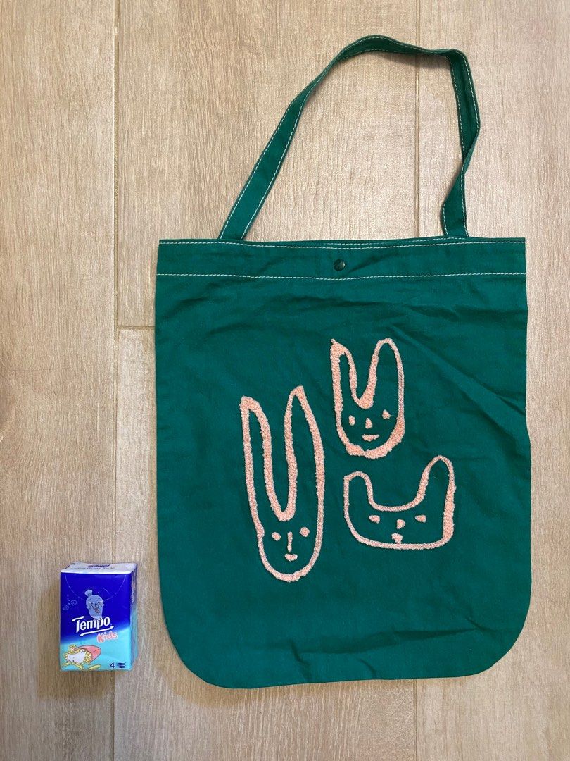 mina perhonen tote (green), 女裝, 手袋及銀包, Tote Bags - Carousell