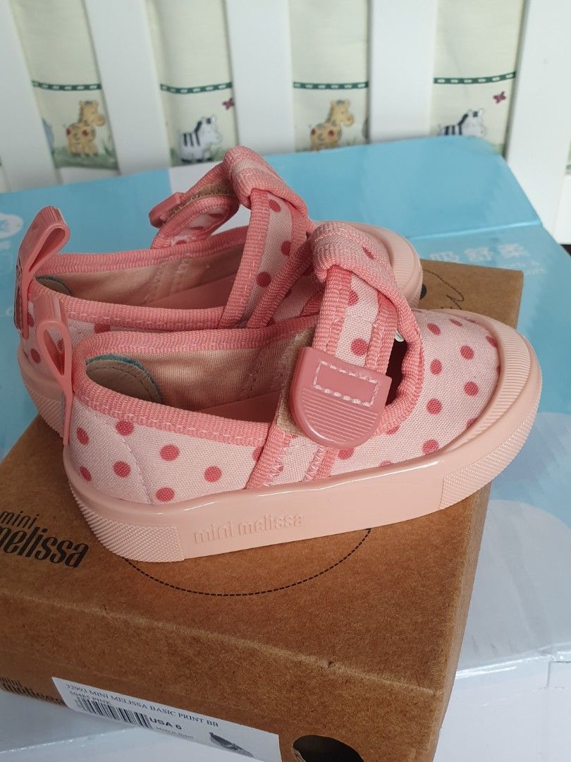 Mini Melissa size US6