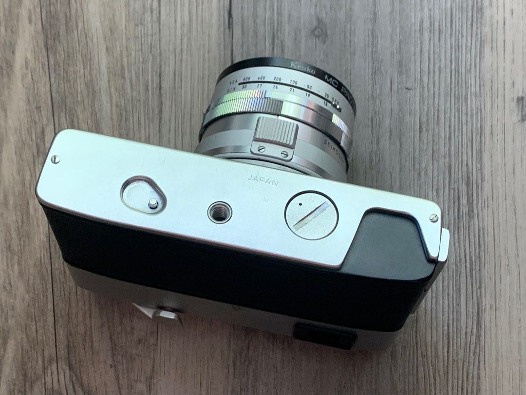 Minolta Hi-Matic 7 (Category: Cameras) located in Taguig. Submitted by norshop168 (Listing ID 1241452028, Image 3). Description: Collector's item film camera. All shutter speeds working. Kept in dry box.