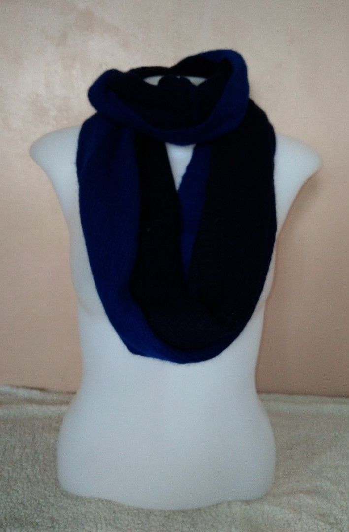 Missy s TAHARI Duotone Knitted Infinity Scarf Men Women