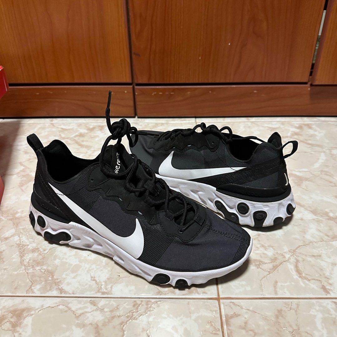 Nike element react black white sale