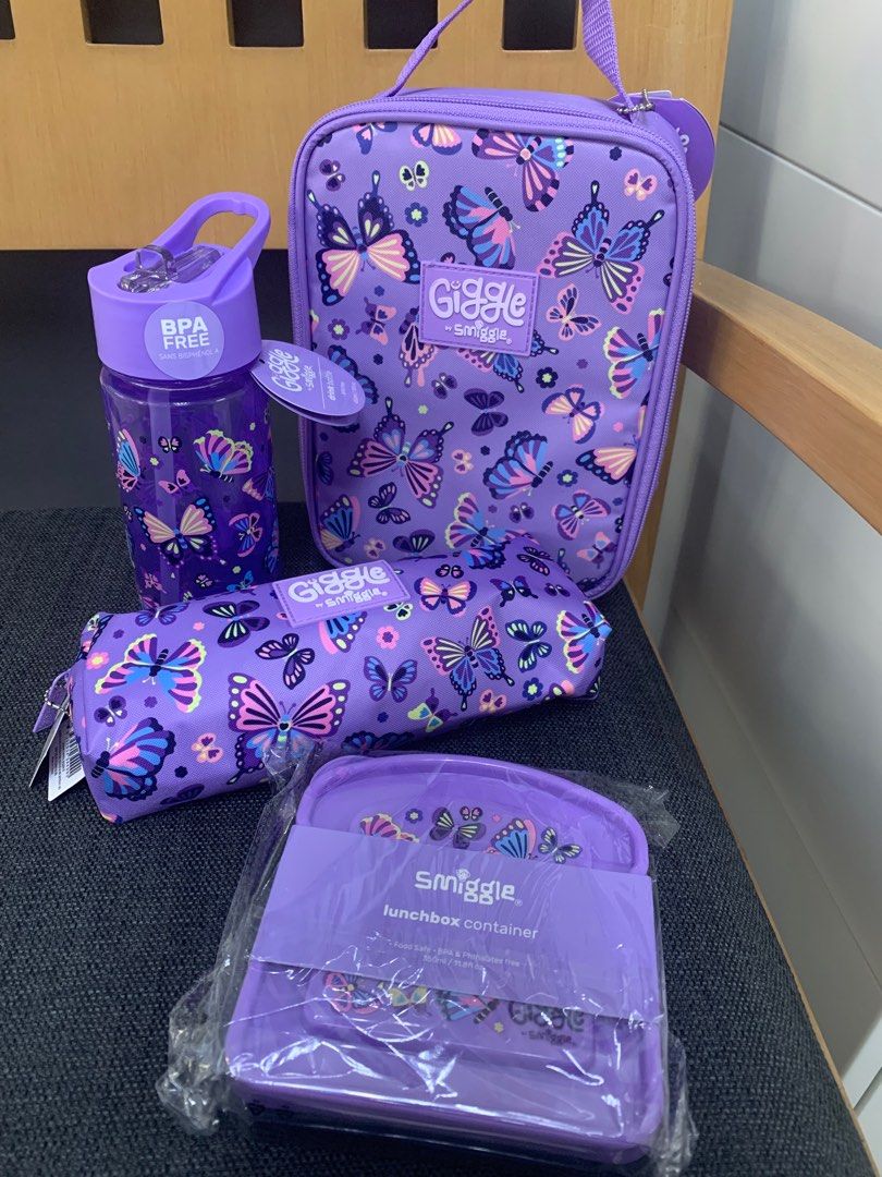 ORIGINAL Giggle by Smiggle Lunchbox - Purple Butterfly (Category: Babies & Kids Fashion) located in Makati City. Submitted by makayshoppe (Listing ID 1241451619, Image 3). Description: Original Giggle by Smiggle lunchbox from Smiggle UK. Cheaper than mall price! Check out previous posts for matching items. This lunchbox keeps snacks cool, compact and super easy to carry. Plus its easy-to-wipe lining makes cleaning up a dream! BPA -free and food s