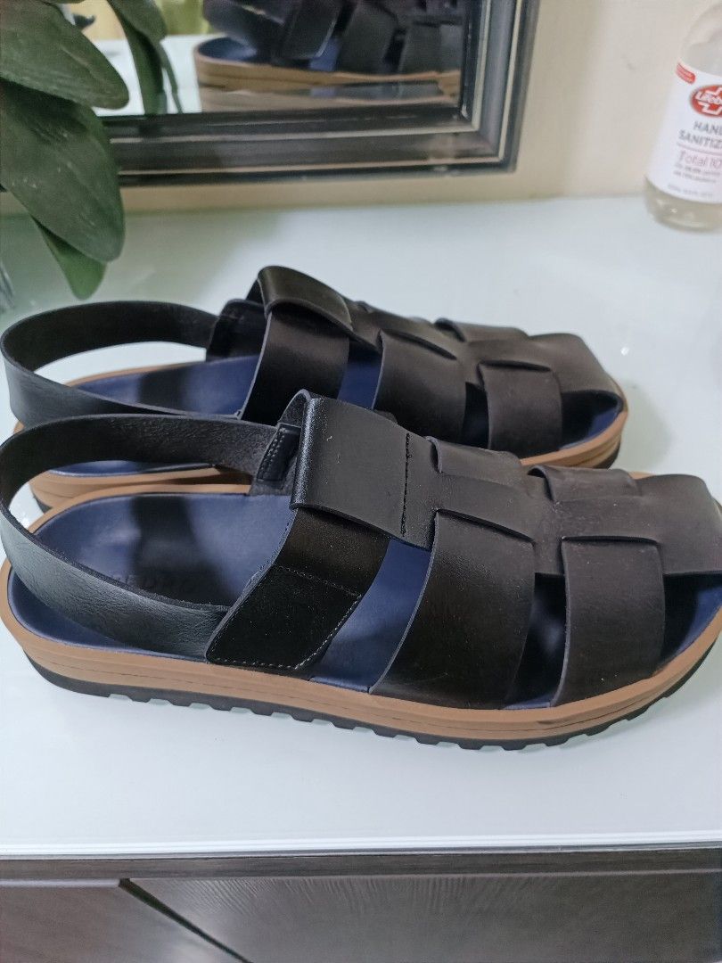 George men's buckle best sale strap sandal
