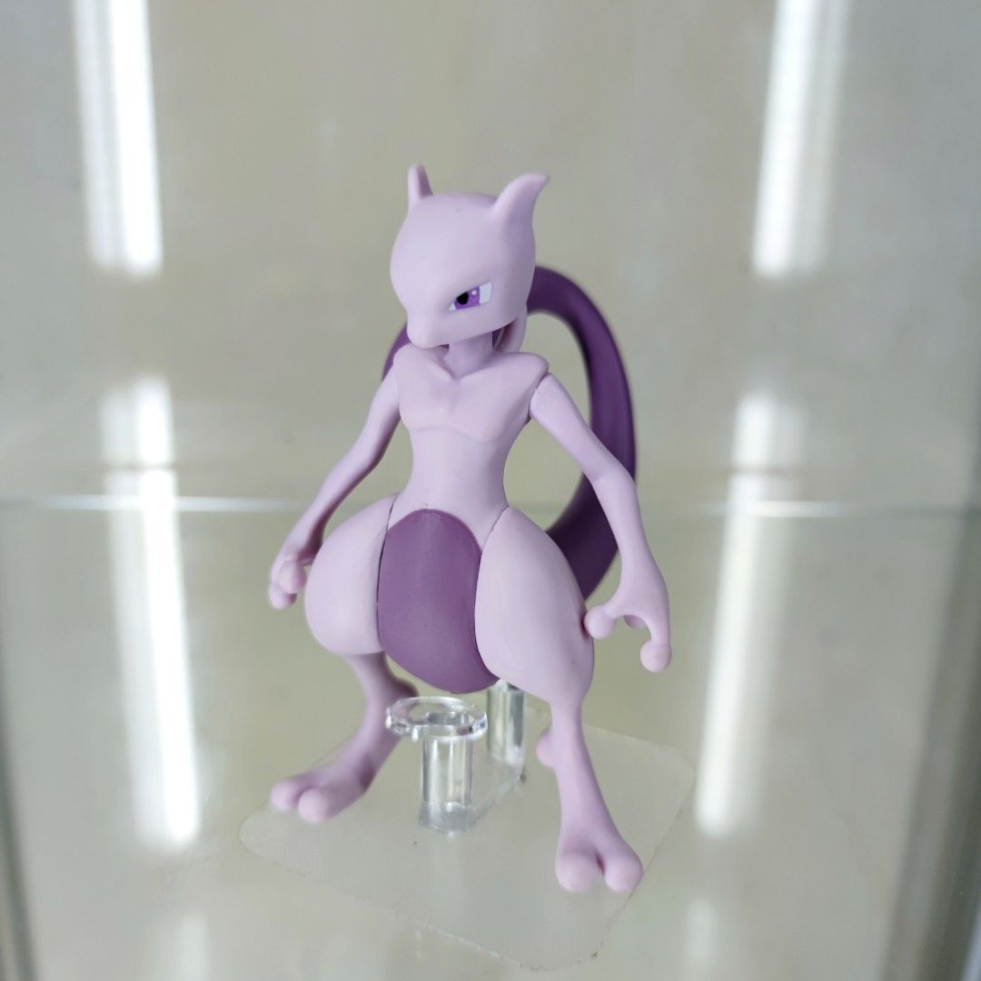 Mewtwo figure hot sale bandai
