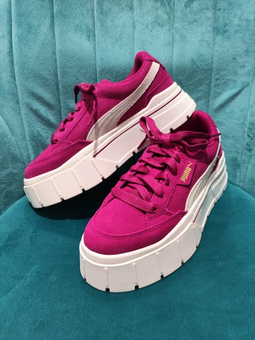 Puma Mayze Stack Suede Shoes (Women) (Category: Sneakers) located in Paranaque City. Submitted by InsideDaBox (Listing ID 1241406866, Image 2). Description: 💥Christmas Sale💥 Authentic Puma Mayze Stack Suede Shoes 🔖Brand New 📍No box Size: 7.5US Womens; Euro: 38 Color: Festival Fuscia Condition: Excellent (No issues) Location: Malasiqui, Pangasinan.