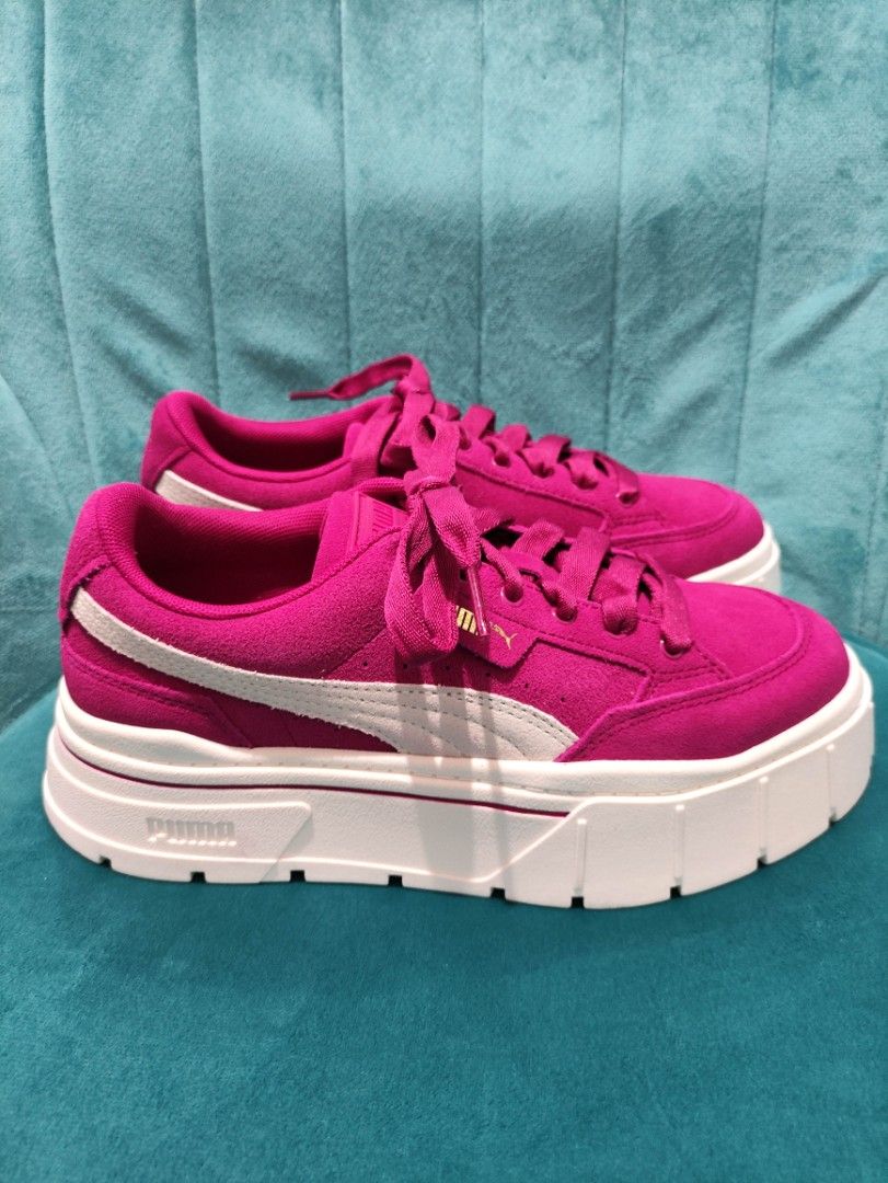 Puma Mayze Stack Suede Shoes (Women) (Category: Sneakers) located in Paranaque City. Submitted by InsideDaBox (Listing ID 1241406866, Image 3). Description: 💥Christmas Sale💥 Authentic Puma Mayze Stack Suede Shoes 🔖Brand New 📍No box Size: 7.5US Womens; Euro: 38 Color: Festival Fuscia Condition: Excellent (No issues) Location: Malasiqui, Pangasinan.