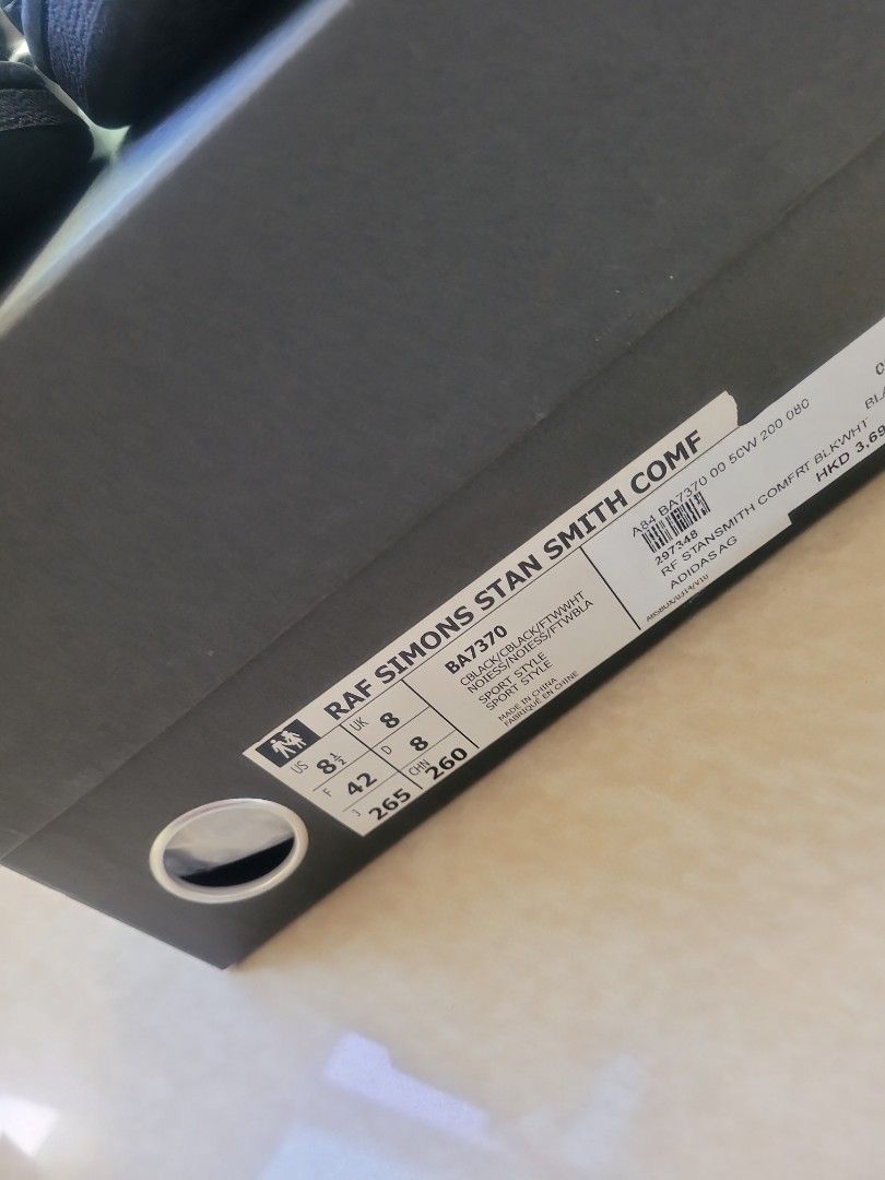 Raf Simons Stan Smith US8. 5 26CM （分類：波鞋）位於 Hong Kong。 由 oskmshb 提交（商品編號 1241467904，圖片 2）。簡介： 100%real 95%new with box。