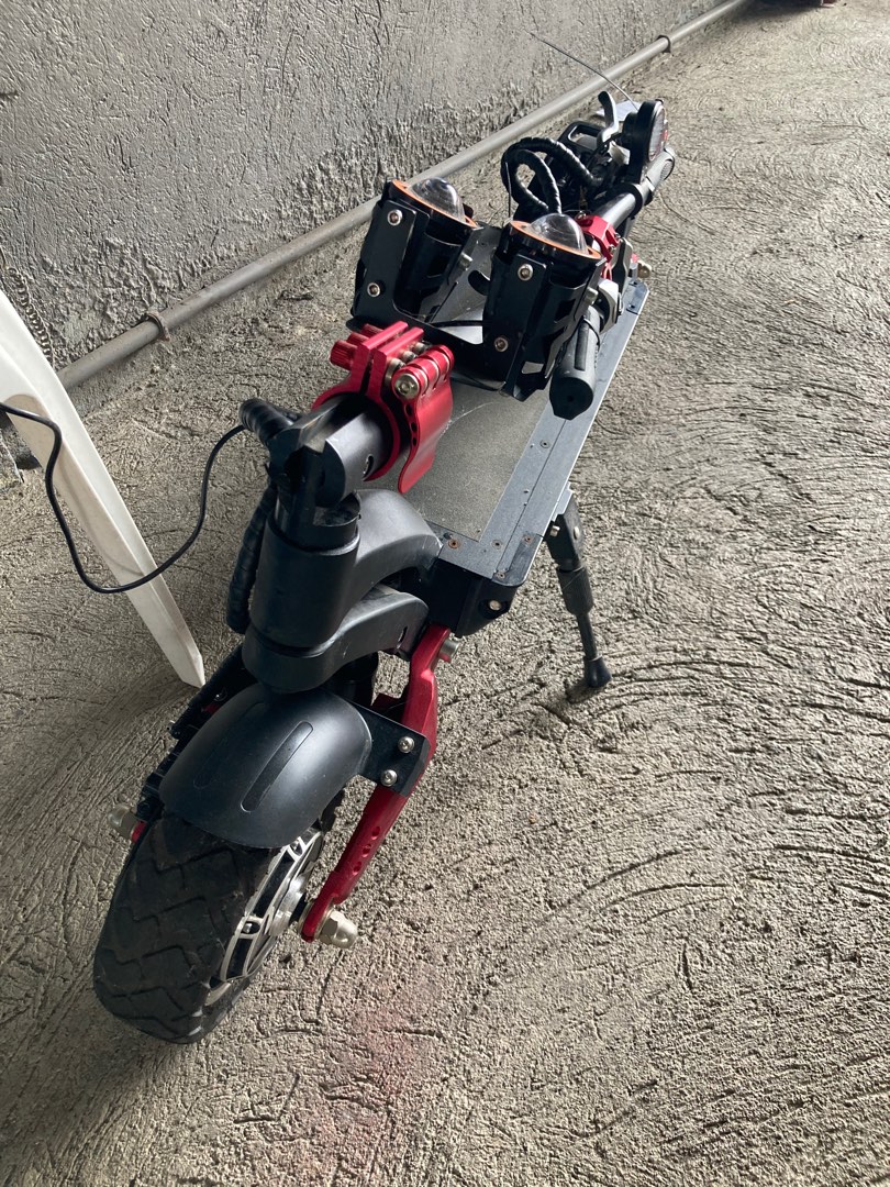 Raze Arcane Electric scooter, Sports Equipment, Sports & Games, Skates ...