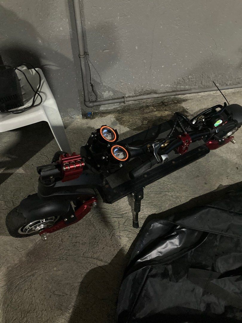 Raze Arcane Electric scooter, Sports Equipment, Sports & Games, Skates ...