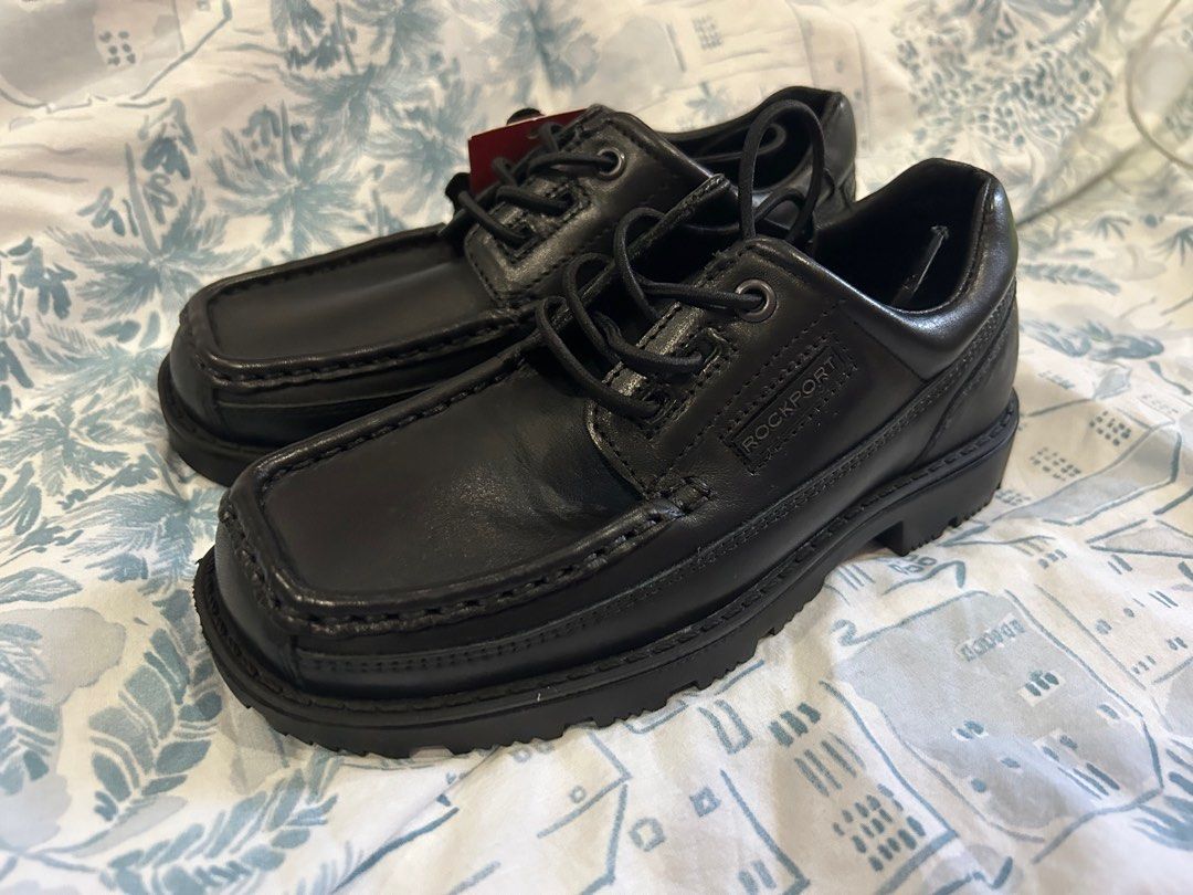 Boys rockport shoes top