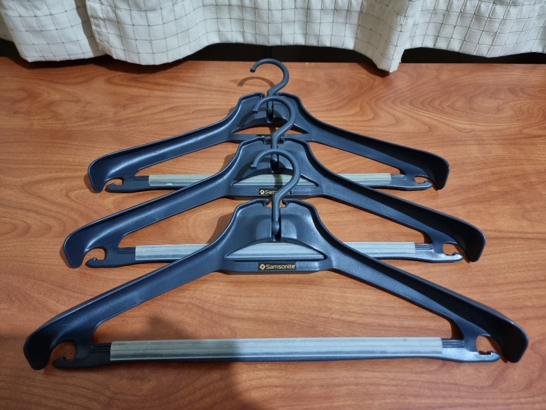 Samsonite Hanger Furniture Home Living Home Improvement Organization Hooks Hangers on Carousell