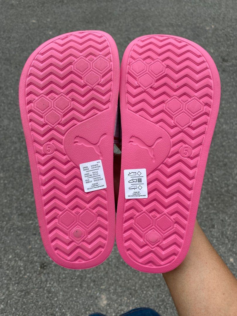 Hot pink shop puma slides