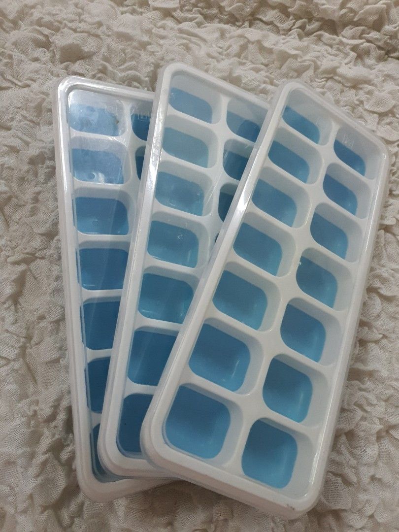 Silicone Ice Cube Tray (14 holes) x3, Babies & Kids, Nursing & Feeding