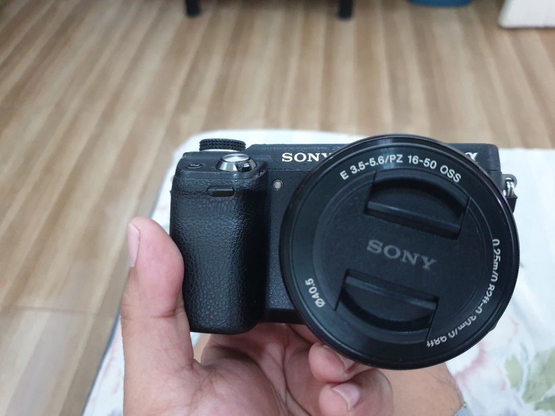Sony Alpha NEX 6 (Category: Cameras) located in Sorsogon. Submitted by juliusjamo93141 (Listing ID 1241443968, Image 1). Description: Sony Alpha NEX 6 with 35mm prime lens 100mm vivatar telephoto.