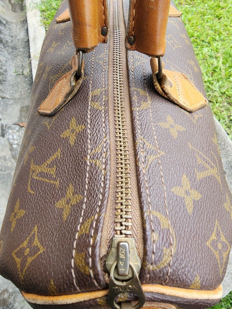 Vintage Louis Vuitton/French company Monogram Speedy 35