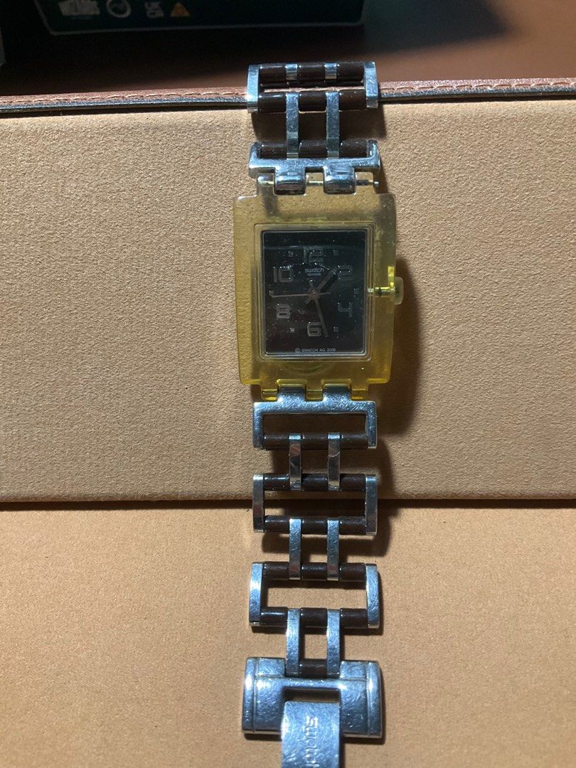 Swatch watch for women (Category: Women's Watches) located in Bacoor. Submitted by shamraq (Listing ID 1241403188, Image 1). Description: Band length 16 cm. New battery, in good condition..