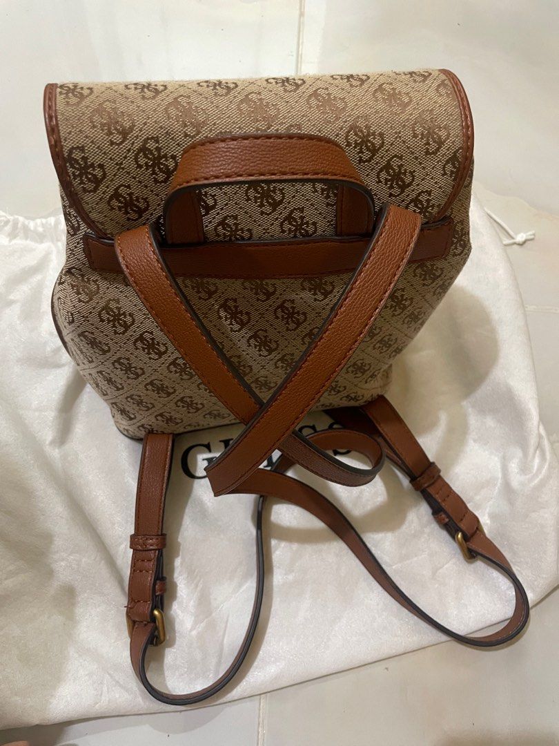 Tas Guess AVIANA backpack Fall 2022 on Carousell