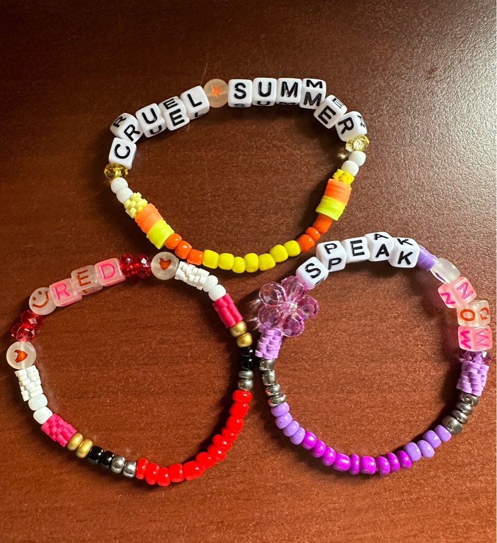 Woman Says She Made $16,000 From Friendship Bracelets for Eras Tour