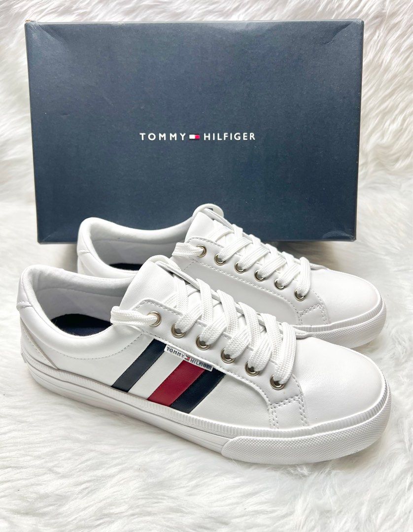 Tommy hilfiger discount women's lightz sneaker