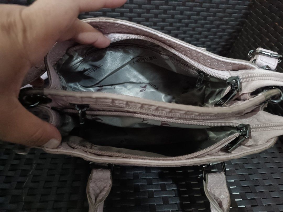Ukay source bag, Women's Fashion, Bags & Wallets, Cross-body Bags on ...