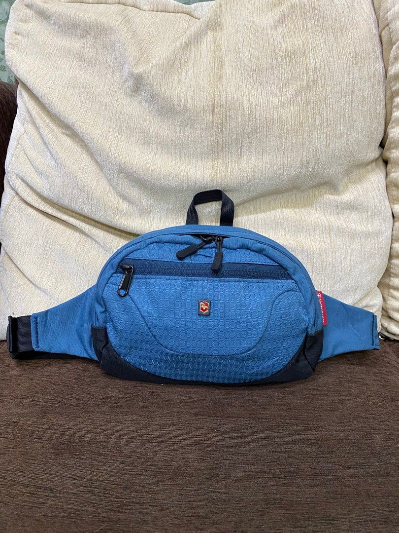 Victorinox waist best sale bag