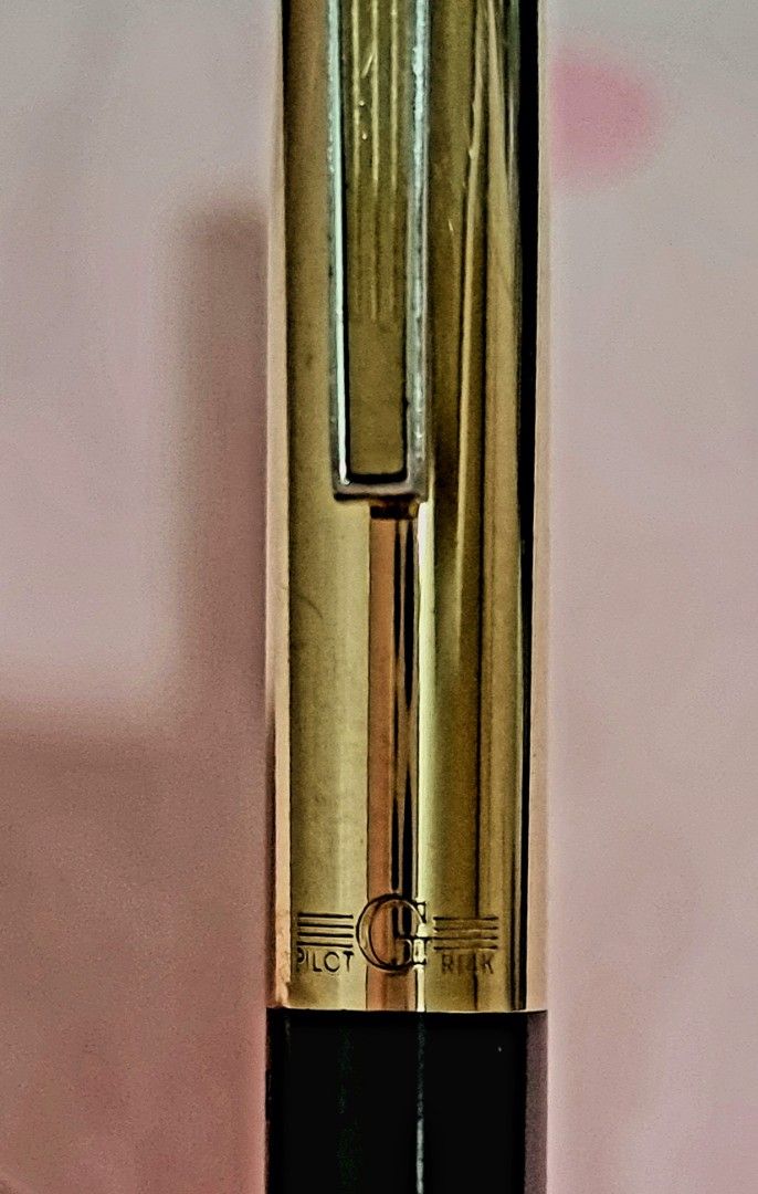 14K Vintage Pilot Mechanical Pencil (Category: Stationery & School Supplies) located in Mandaluyong City. Submitted by selleyo (Listing ID 1241501094, Image 1). Description: Vintage Pilot G R14K Mechanical Pencil WYSIWYG.
