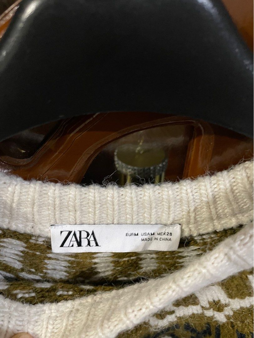 ZARA faux fur jacquard sweater, Fesyen Wanita, Pakaian Wanita, Baju Luaran  di Carousell