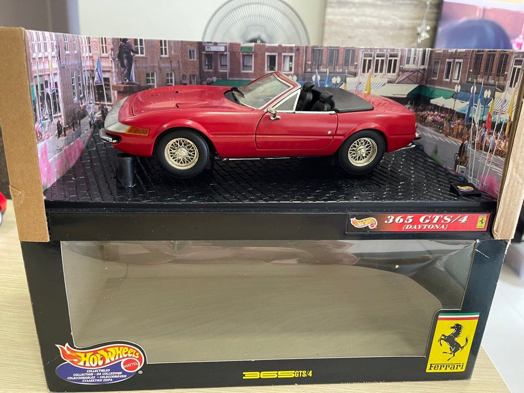 1/18 Ferrari 365 GTS/4 Daytona Spider - ミニカー