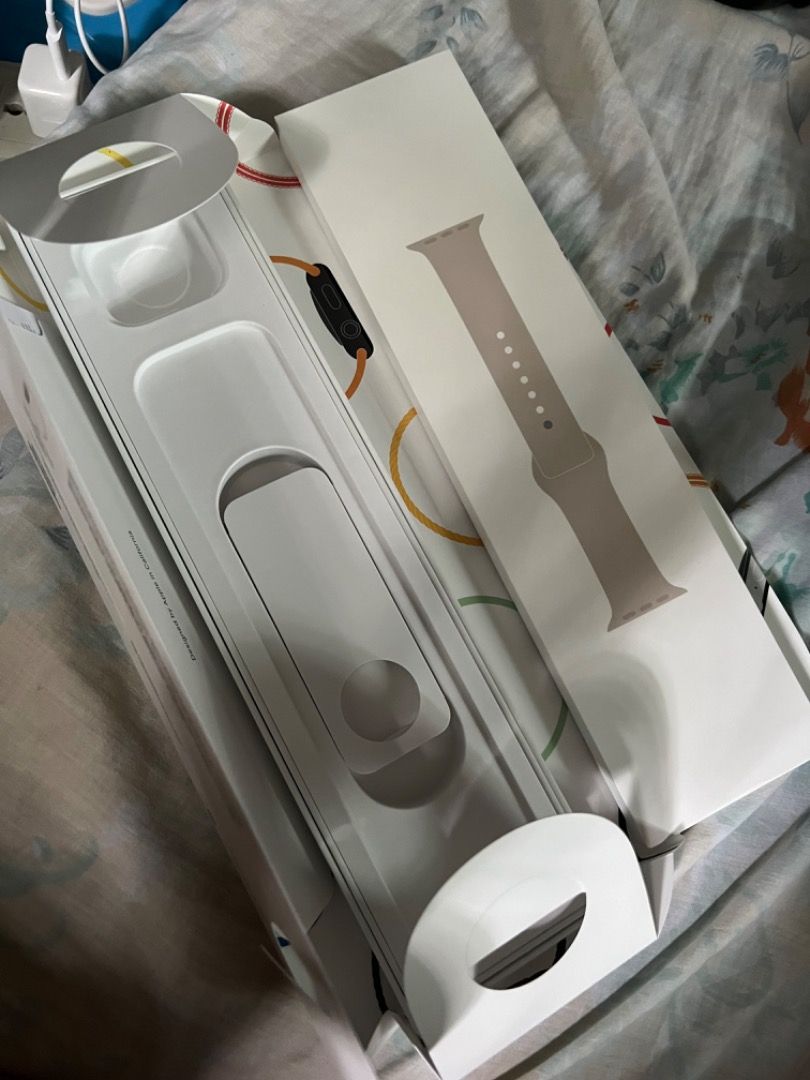2nd hand Apple watch (SE GPS 40mm 1st gen), Women's Fashion, Watches