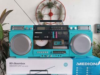 80's Boombox CD and Casette Player
