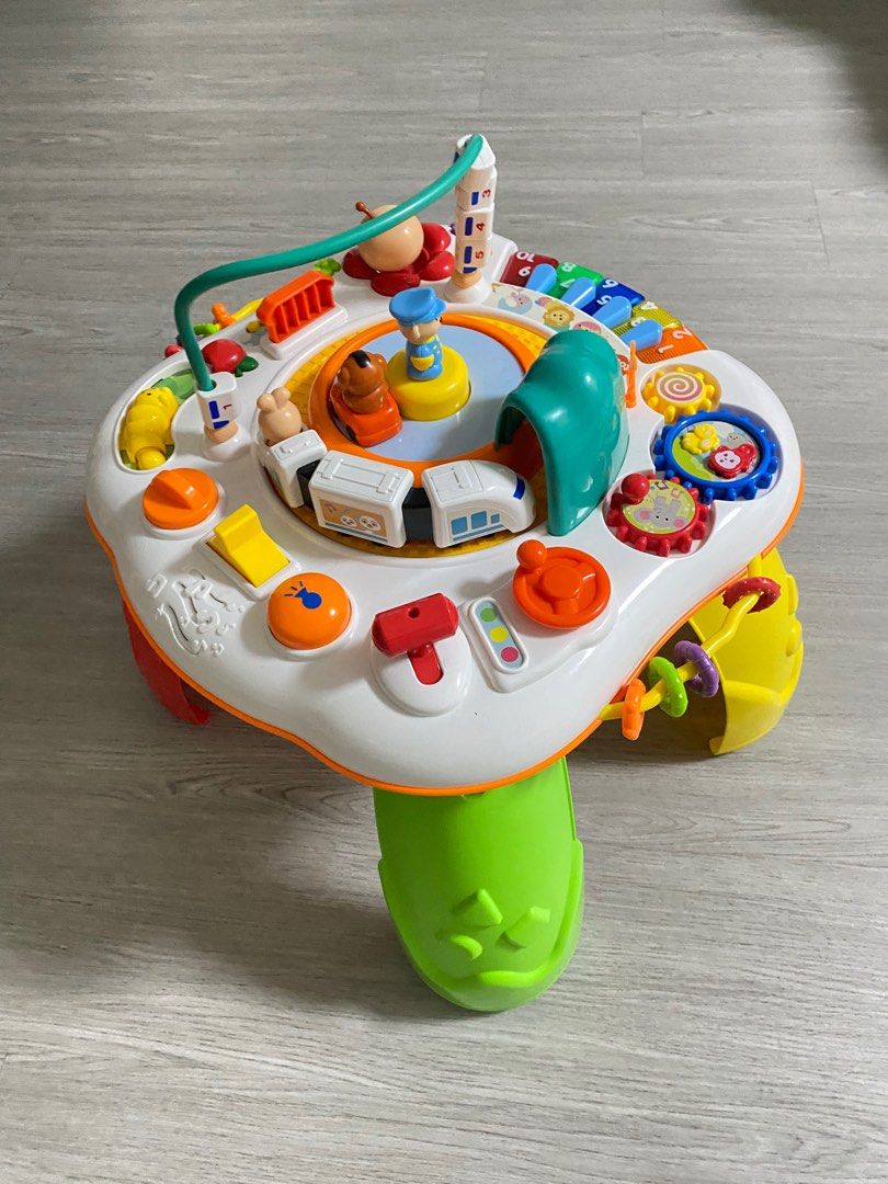 Mini me and deals friends activity table