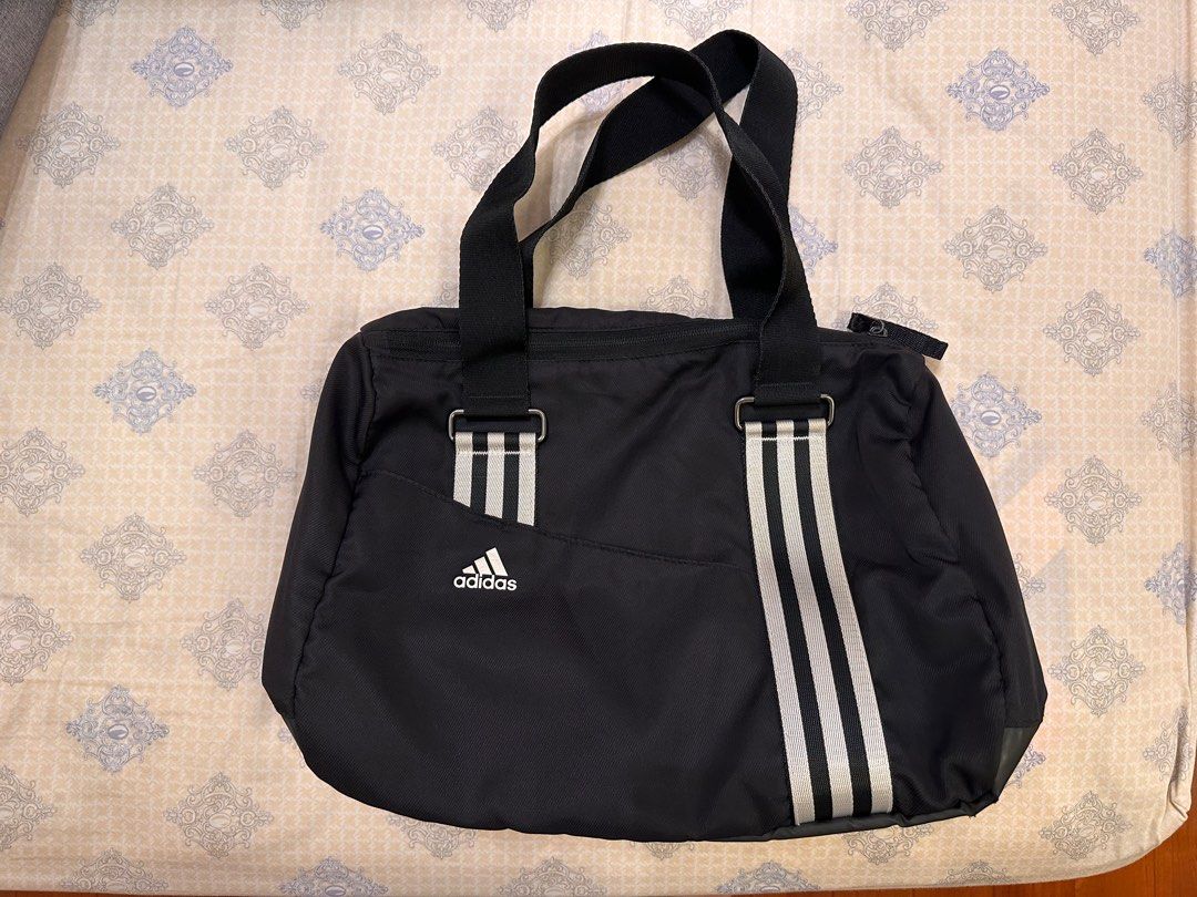 Dm7784 adidas 2025