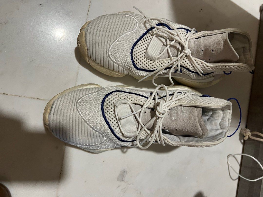 Adidas APE779001 Women s Fashion Footwear Sneakers on Carousell